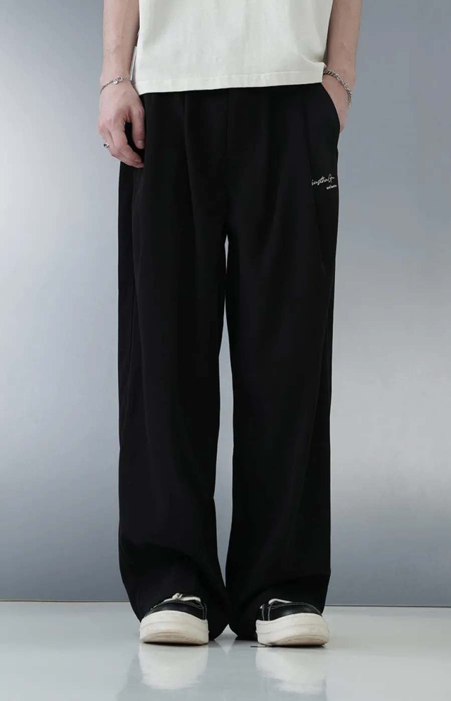 Outlet Pleated Trousers Pants