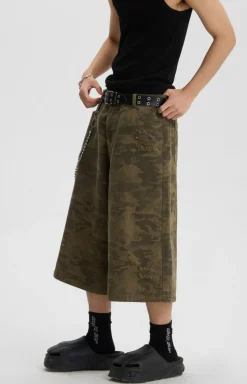 Clearance Camo Capri Cut Shorts Shorts