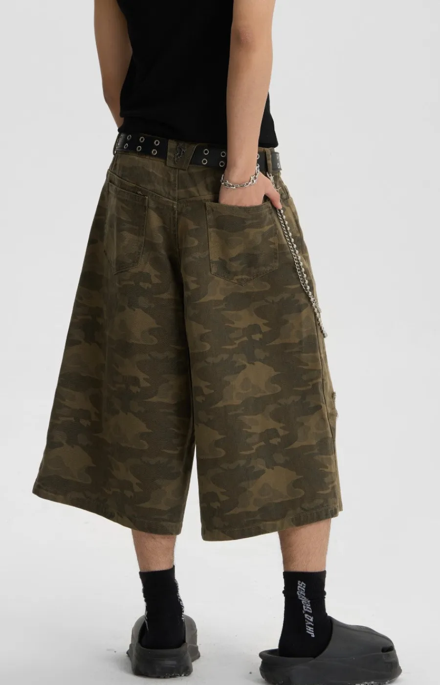 Clearance Camo Capri Cut Shorts Shorts