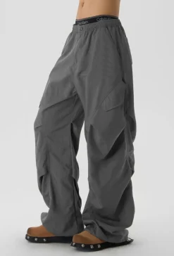 Outlet Pleated Parachute Pants Pants