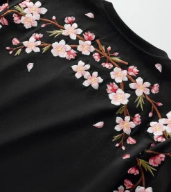 Fashion Sakura Flowers Embroidered Tee T-Shirts